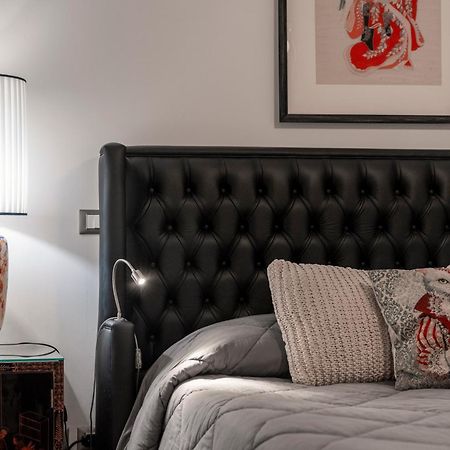 Готель Regal House Roma Capucci 6 Екстер'єр фото