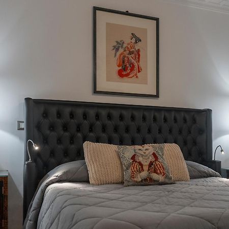 Готель Regal House Roma Capucci 6 Екстер'єр фото