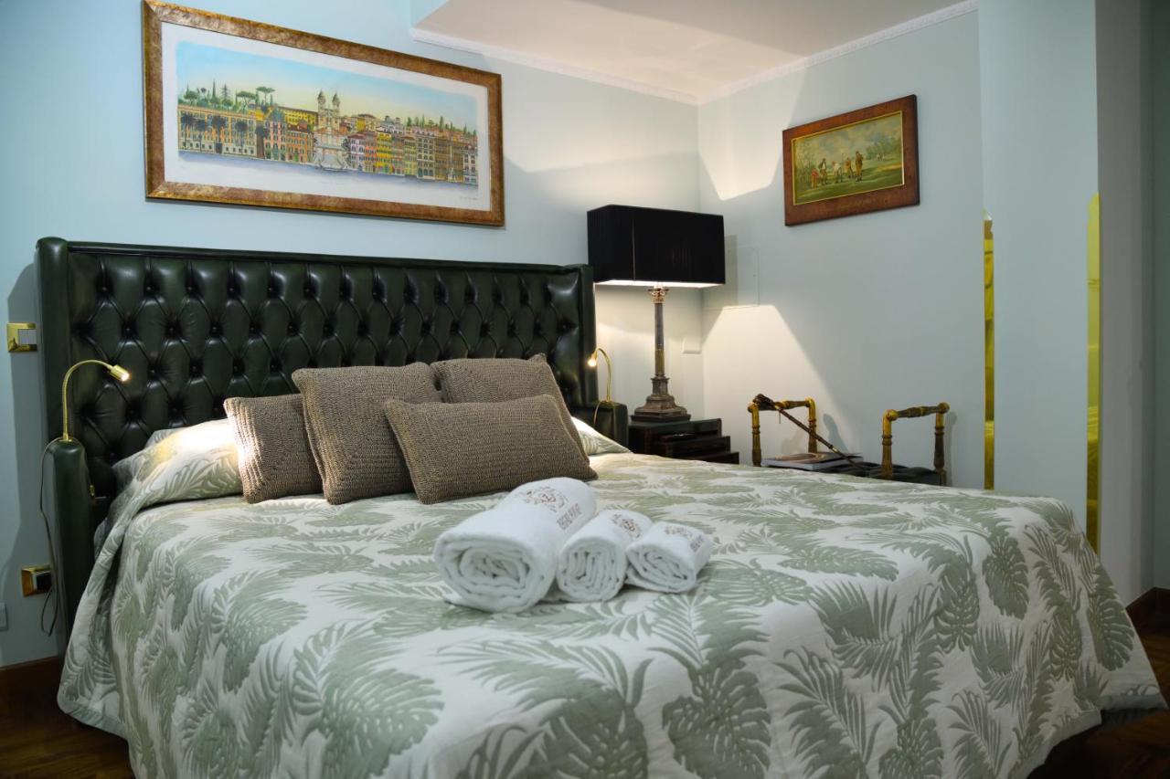 Готель Regal House Roma Capucci 6 Екстер'єр фото