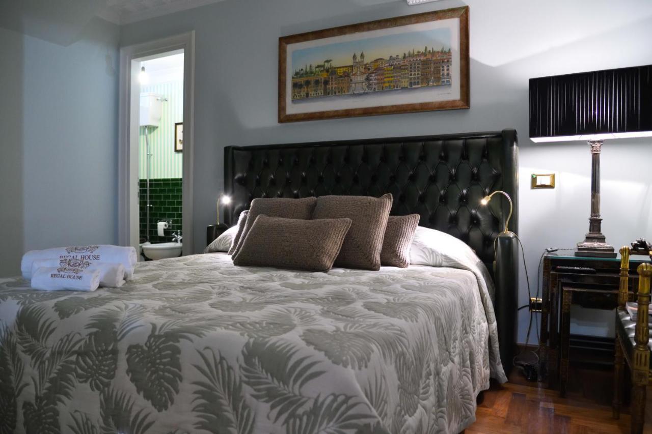 Готель Regal House Roma Capucci 6 Екстер'єр фото
