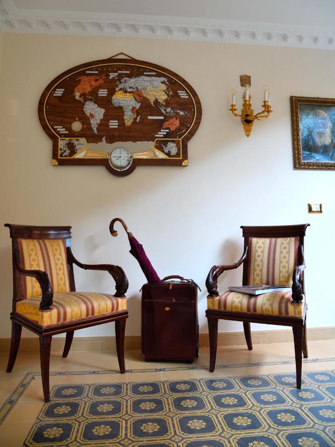 Готель Regal House Roma Capucci 6 Екстер'єр фото