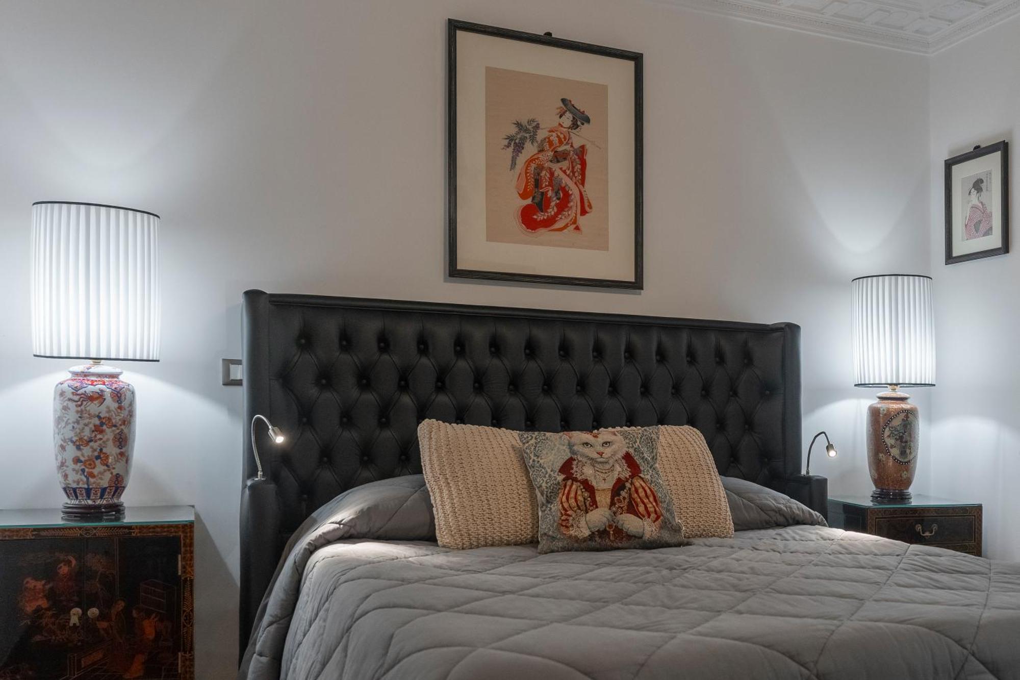 Готель Regal House Roma Capucci 6 Екстер'єр фото